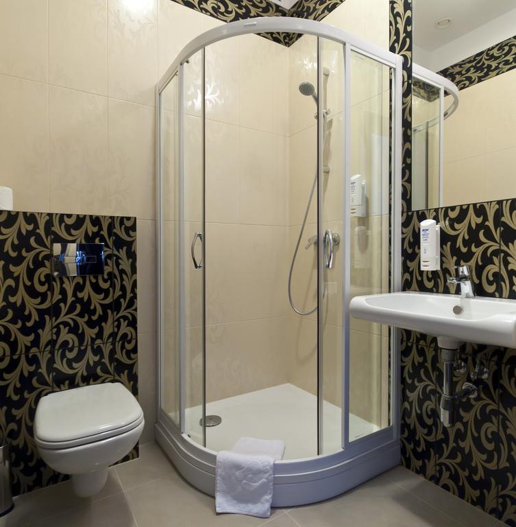 Hotel Oriza グドゥフ エクステリア 写真