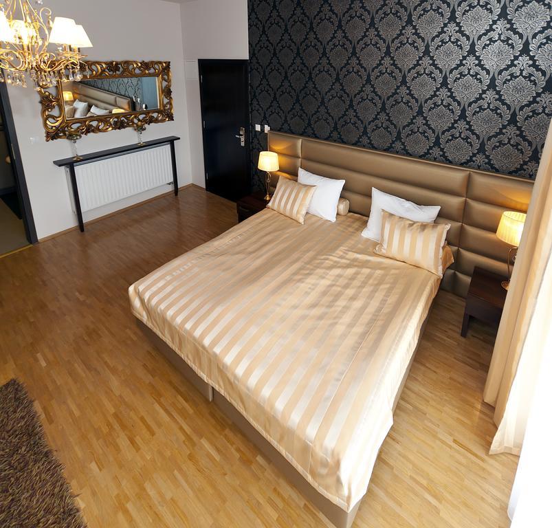 Hotel Oriza グドゥフ エクステリア 写真