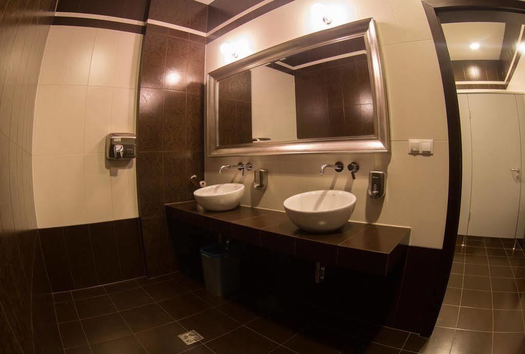 Hotel Oriza グドゥフ エクステリア 写真